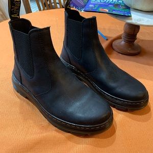 Dr. Martens Embury Chelsea Boot Black